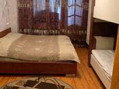 Продаётся 3-комн. вторичка 74 м², м. Иншаатчылар, photo 1 from 8