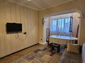Satılır 2 otaqlı köhnə tikili 60 m², İnşaatçılar m., photo 5 from 8