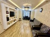 Продаётся 3-комн. вторичка 75 м², м. Кара Караев, photo 1 from 8