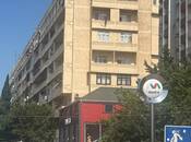 Satılır 4 otaqlı köhnə tikili 120 m², Qara Qarayev m., photo 6 from 8