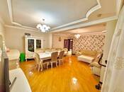 Satılır 5 otaqlı köhnə tikili 120 m², Qara Qarayev m., photo 2 from 8