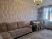 Satılır 3 otaqlı köhnə tikili 81 m², M.Ə.Rəsulzadə q., photo 1 from 8