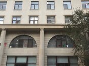 Satılır 7 otaqlı ofis 250 m², Nizami m., photo 1 from 8