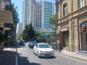 Продаётся 2-комн. вторичка 45 м², м. Сахил, photo 2 from 8