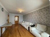 Сдаётся 3-комн. вторичка 65 м², м. Низами, photo 2 from 8