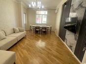Сдаётся 3-комн. новостройка 110 м², м. Ази Асланов, photo 1 from 8