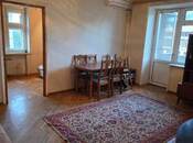 Satılır 2 otaqlı köhnə tikili 45 m², Elmlər Akademiyası m., photo 3 from 8