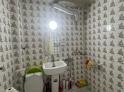 Satılır 2 otaqlı köhnə tikili 65 m², İnşaatçılar m., photo 4 from 7