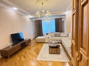 Satılır 3 otaqlı köhnə tikili 126 m², Badamdar q., photo 2 from 8
