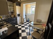 Satılır 4 otaqlı köhnə tikili 110 m², Səbail r., photo 2 from 8