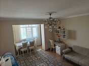 Satılır 2 otaqlı köhnə tikili 65 m², Əhmədli m., photo 1 from 8