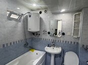 Satılır 2 otaqlı köhnə tikili 65 m², İnşaatçılar m., photo 3 from 4