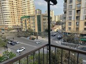 Продаётся 2-комн. вторичка 52 м², м. Элмляр Академиясы, photo 1 from 5