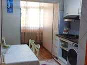 Satılır 2 otaqlı köhnə tikili 55 m², Qara Qarayev m., photo 4 from 5