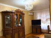 Продаётся 2-комн. вторичка 65 м², Хатаинский р., photo 1 from 8