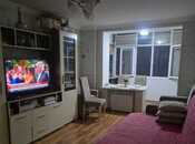 Satılır 2 otaqlı köhnə tikili 30 m², İnşaatçılar m., photo 1 from 8