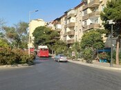 Satılır 2 otaqlı köhnə tikili 55 m², Neftçilər m., photo 3 from 8