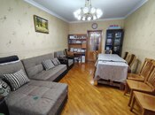 Satılır 3 otaqlı köhnə tikili 80 m², Gənclik m., photo 1 from 8
