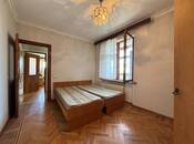 Satılır 2 otaqlı köhnə tikili 60 m², Qara Qarayev m., photo 4 from 8