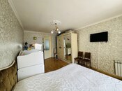 Satılır 3 otaqlı köhnə tikili 67 m², İnşaatçılar m., photo 7 from 8