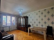 Satılır 3 otaqlı köhnə tikili 70 m², İnşaatçılar m., photo 2 from 8