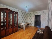 Satılır 3 otaqlı köhnə tikili 70 m², İnşaatçılar m., photo 1 from 8