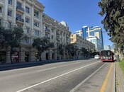 Продаётся 3-комн. вторичка 104 м², м. Сахил, photo 1 from 8