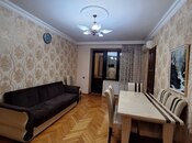 Satılır 2 otaqlı köhnə tikili 50 m², İnşaatçılar m., photo 4 from 8