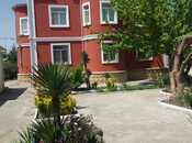Satılır 11 otaqlı həyət evi/bağ evi 380 m², Novxanı q., photo 1 from 8
