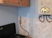 İcarəyə verilir 2 otaqlı köhnə tikili 70 m², Elmlər Akademiyası m., photo 6 from 8