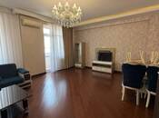 Сдаётся 3-комн. новостройка 130 м², м. Гянджлик, photo 1 from 8