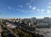 Satılır 3 otaqlı köhnə tikili 70 m², Qara Qarayev m., photo 1 from 8