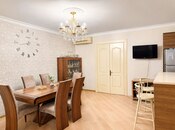 Satılır 4 otaqlı köhnə tikili 90 m², Yasamal q., photo 1 from 8