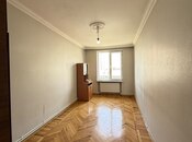 Satılır 3 otaqlı köhnə tikili 80 m², İnşaatçılar m., photo 6 from 8