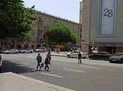İcarəyə verilir 2 otaqlı köhnə tikili 70 m², 28 May m., photo 1 from 8