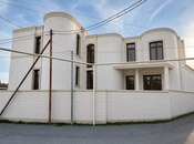 Satılır 12 otaqlı həyət evi/bağ evi 303 m², Şüvəlan q., photo 2 from 8
