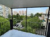 Satılır 3 otaqlı köhnə tikili 70 m², İnşaatçılar m., photo 3 from 8