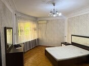 Сдаётся 3-комн. вторичка 57 м², м. Низами, photo 1 from 8