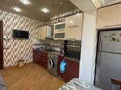 Продаётся 2-комн. вторичка 45 м², м. Иншаатчылар, photo 1 from 8