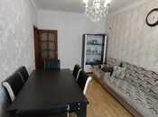 Satılır 2 otaqlı köhnə tikili 60 m², Massiv V q., photo 2 from 8