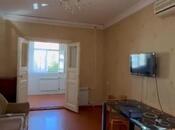Продаётся 2-комн. вторичка 35 м², м. Иншаатчылар, photo 2 from 8