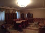Satılır 6 otaqlı köhnə tikili 162 m², Yasamal r., photo 1 from 8