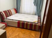 Satılır 3 otaqlı köhnə tikili 65 m², Nizami m., photo 2 from 8