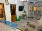 Продаётся 3-комн. вторичка 60 м², м. Нариман Нариманов, photo 1 from 8