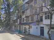 Satılır 3 otaqlı köhnə tikili 80 m², İnşaatçılar m., photo 1 from 8