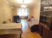 Satılır 3 otaqlı köhnə tikili 80 m², İnşaatçılar m., photo 2 from 8