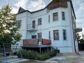 Satılır 6 otaqlı həyət evi/bağ evi 488.9 m², Novxanı q., photo 1 from 8