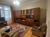 Satılır 2 otaqlı köhnə tikili 50 m², Nəsimi r., photo 1 from 8