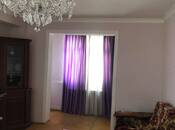 Продаётся 1-комн. вторичка 45 м², м. Кара Караев, photo 1 from 8