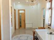Satılır 8 otaqlı həyət evi/bağ evi 240 m², İnşaatçılar m., photo 2 from 8